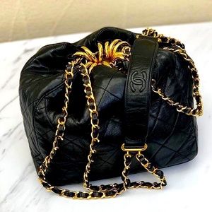 Chanel Vintage 90s Drawstring Lambskin Bucket Bag